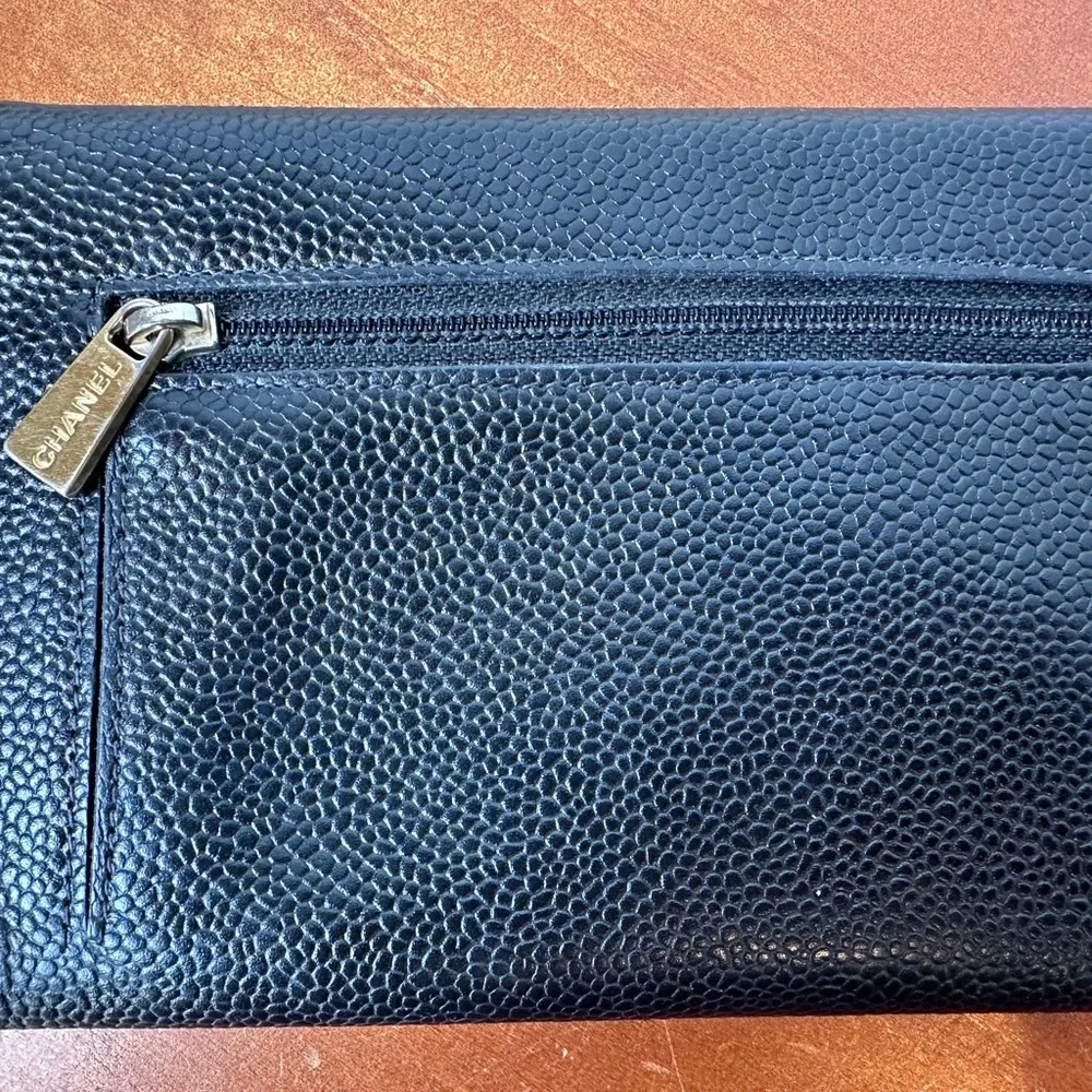 Chanel Black leather wallet - Picture 7 of 10